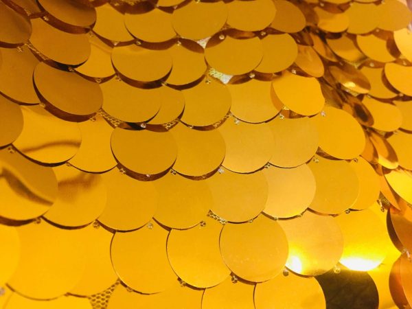 18mm Large Sequin Fabric Glitter Material, 2 way stretch - Backdrop, Dress Making, Home Decoration - 130cm wide - Sparkling GOLD Paillettes