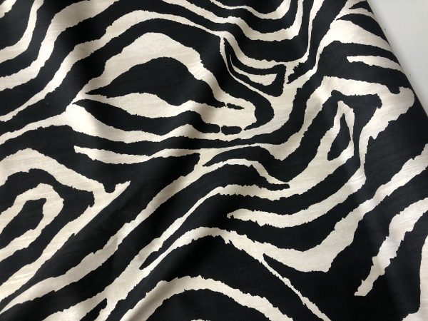 African BLACK & WHITE Zebra Stripes Print Linen Look Cotton Fabric Furnishing Curtain Upholstery Material - 108"/275cm Extra Wide Canvas